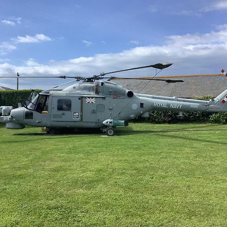 Haelarcher Helicopter Glamping Helston Exterior foto
